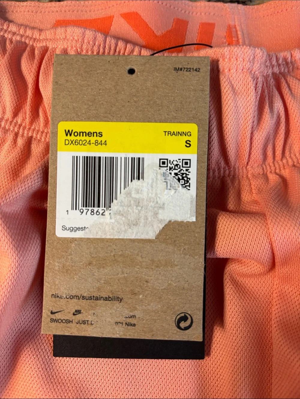 NWT Women’s Nike Training Dri-Fit Loose Fit Shorts Small Orange/Peach
